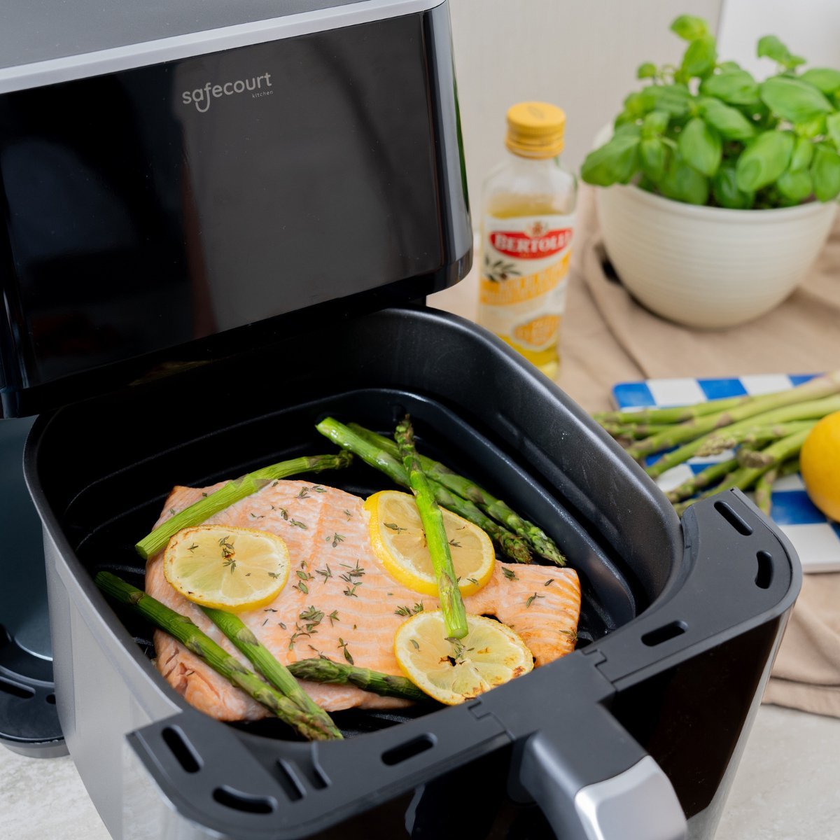 Waar moet je op letten bij het kopen van een airfryer? - Safecourt Kitchen