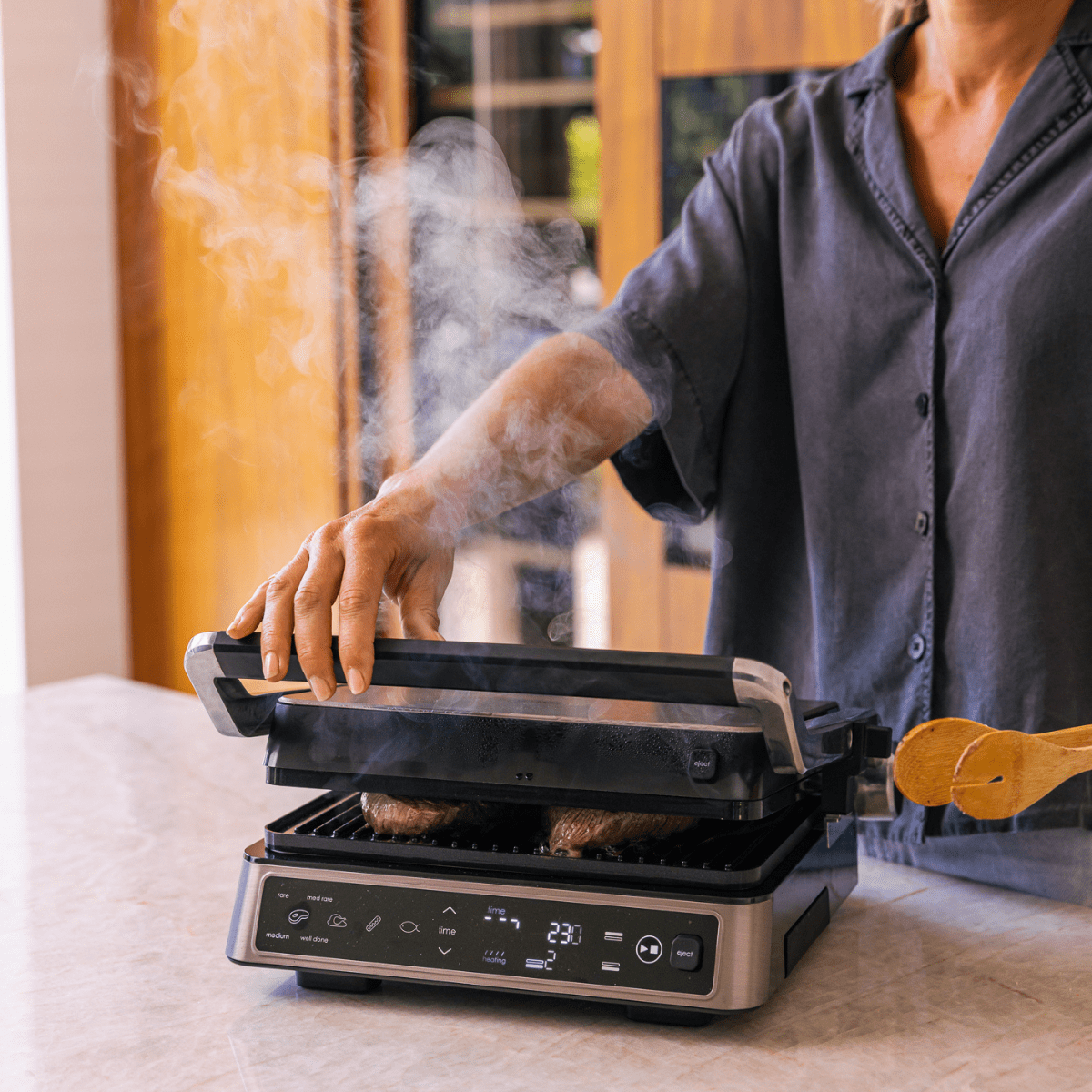 Contactgrill deluxe - Safecourt Kitchen