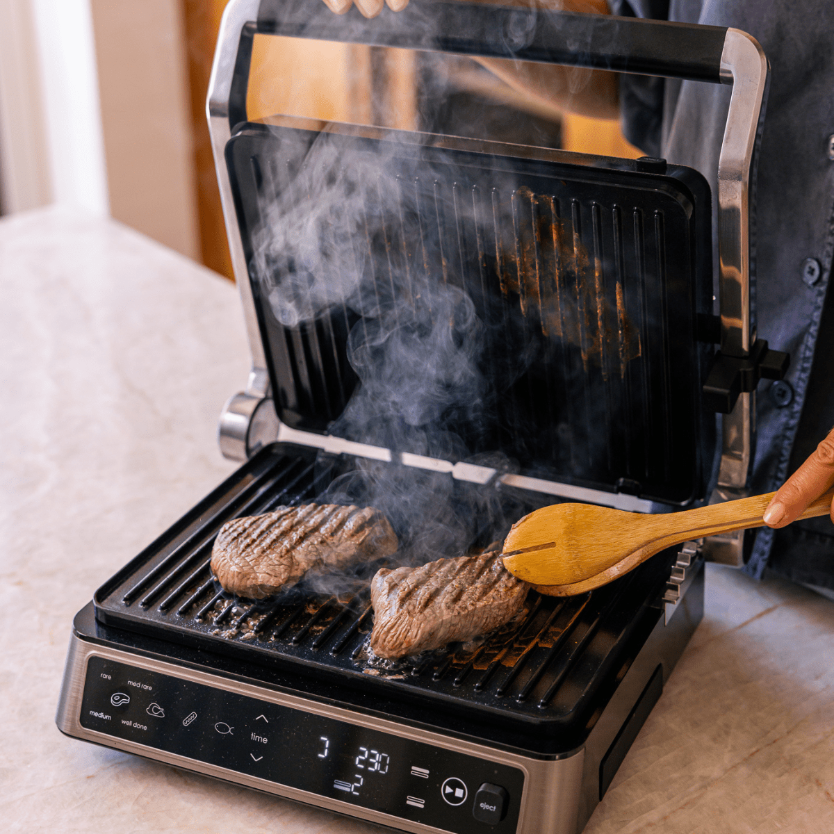 Contactgrill deluxe - Safecourt Kitchen