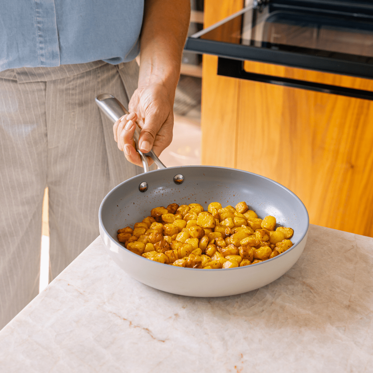 Fry pan 24 cm - Safecourt Kitchen