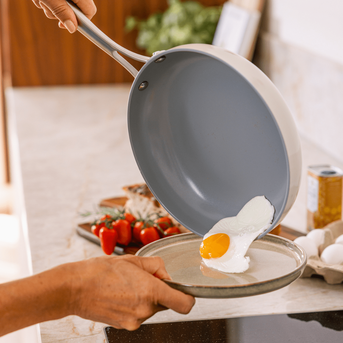 Fry pan 24 cm - Safecourt Kitchen